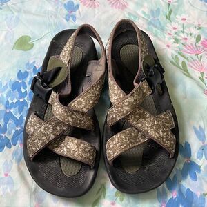 Lands End Waterproof Sandals 9